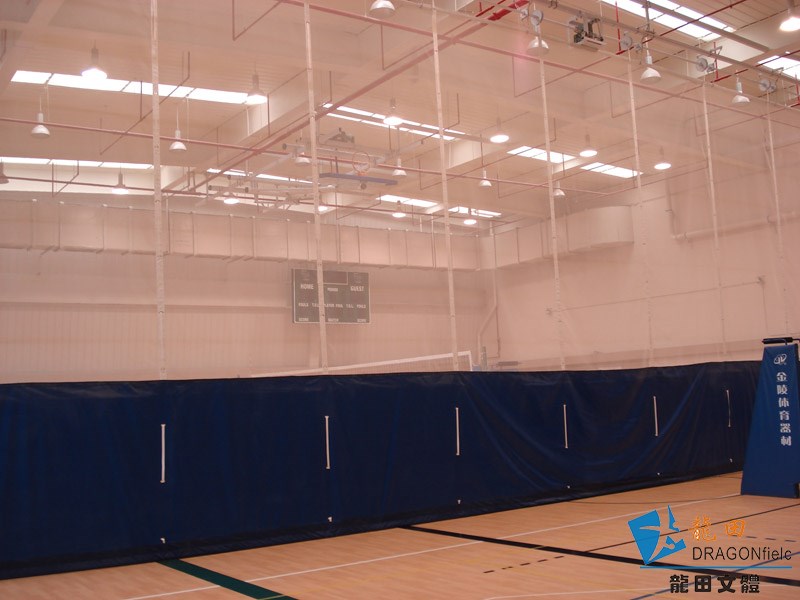 球場(chǎng)電動(dòng)隔離網(wǎng)