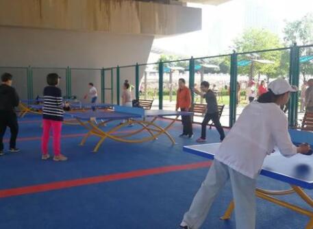 多個體育設(shè)施讓蘭州黃河風(fēng)情線“動”起來，沙灘足球場、羽毛球場你想要的都有